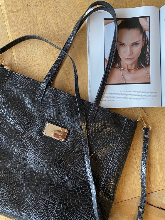 NIKI BLACK CROCO.jpg