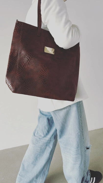 niki brown croco.JPG